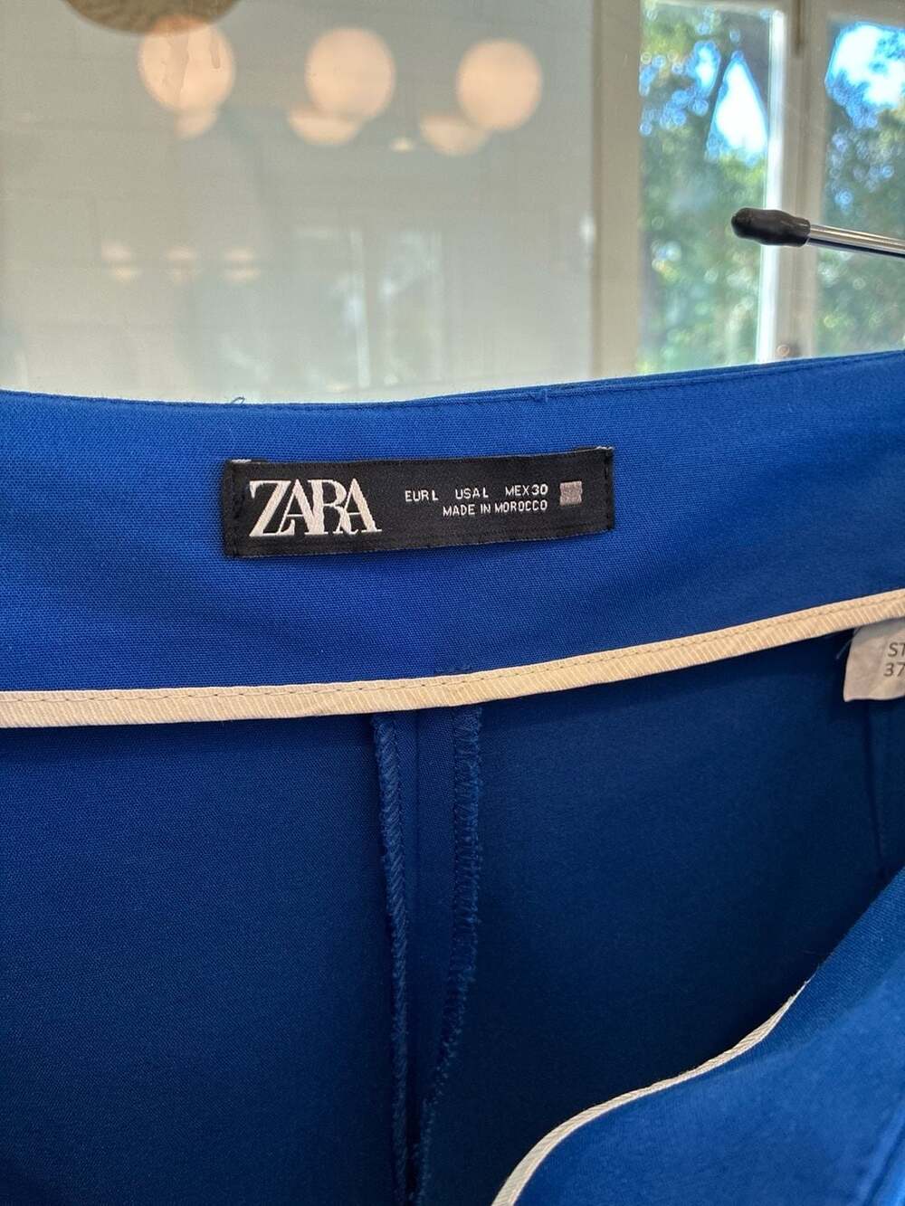 Zara high waisted Cobalt Blue Shorts Size L - Picture 3 of 4